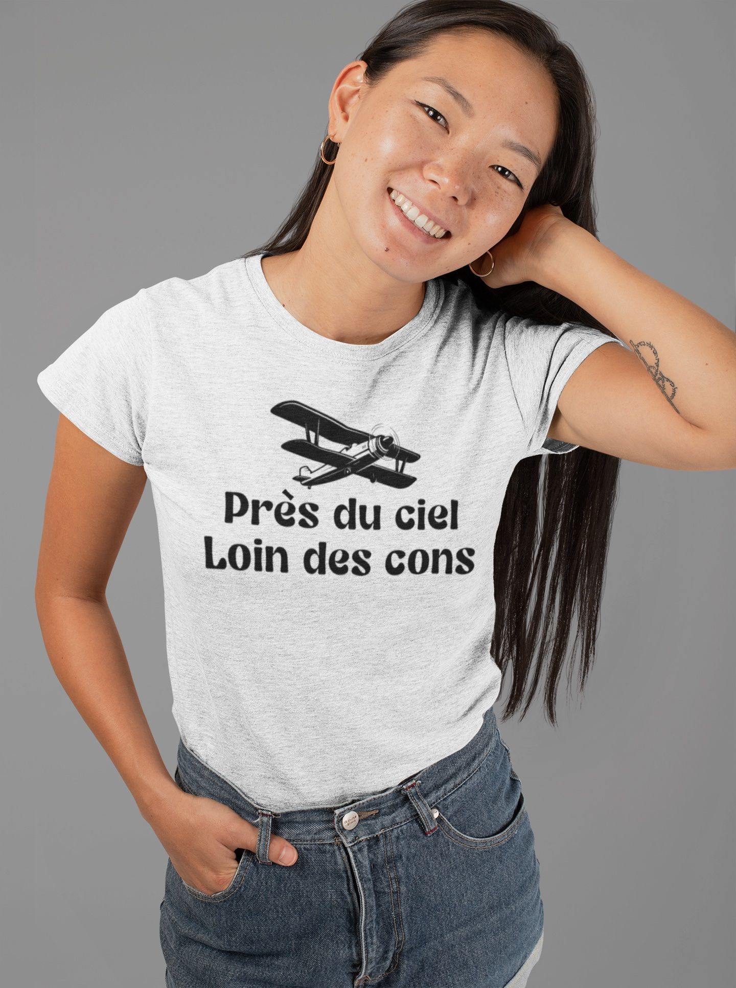 Tee Shirt Avion « Près du ciel, loin des cons » – Pour Femme – Image 7